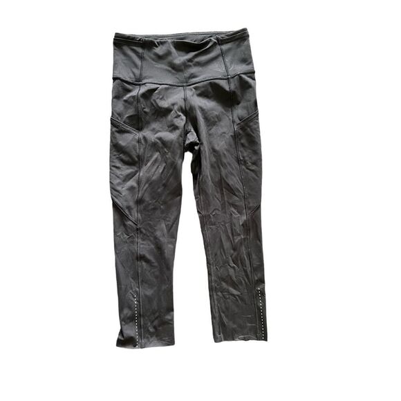 LULULEMON ATHLETICA CROPPED BLACK LEGGINGS SIZE 4 - Picture 1 of 4